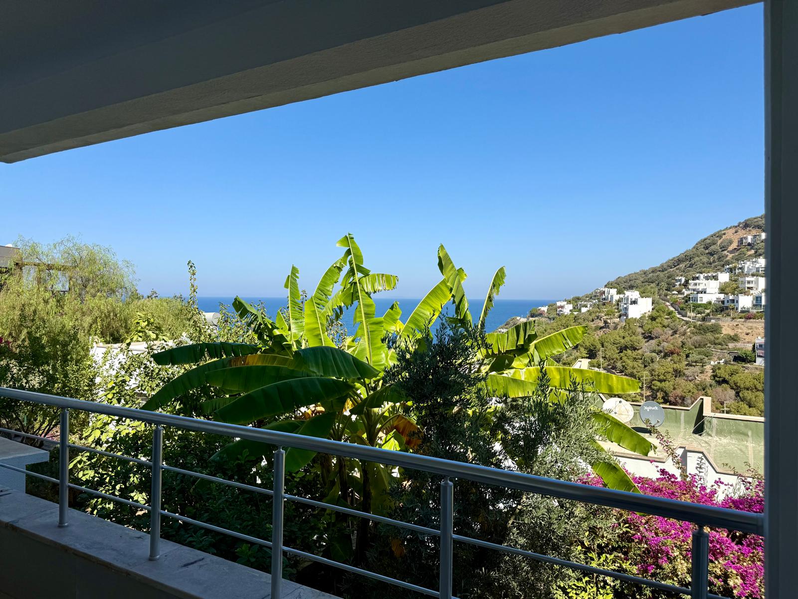 Bodrum yalıkavak'ta Plajlı Eşsiz Deniz manzaralı Villa