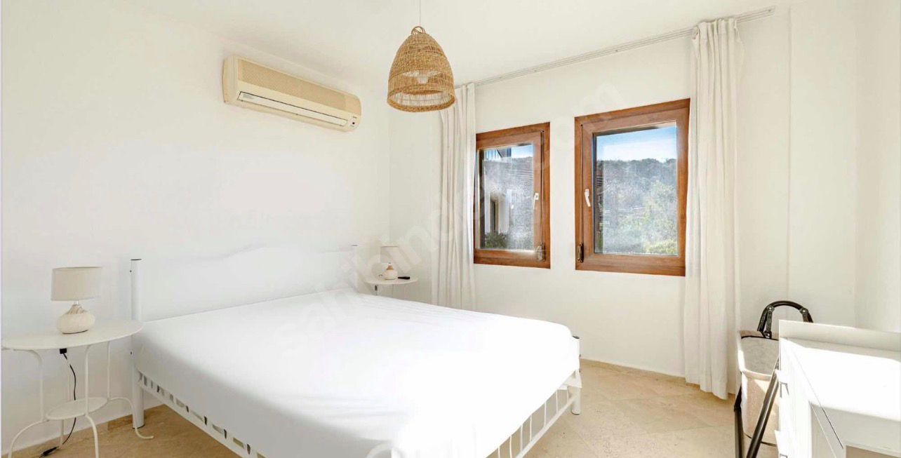 Gündoğanda Özel İskeleli Havuzlu Site İçerisinde Satılık Daire
