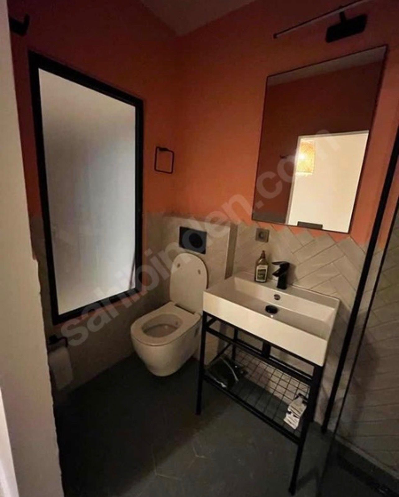 Gündoğanda Özel İskeleli Havuzlu Site İçerisinde Satılık Daire
