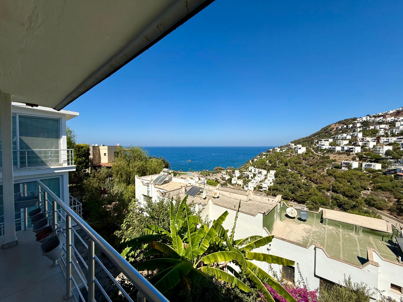 Bodrum yalıkavak'ta Plajlı Eşsiz Deniz manzaralı Villa