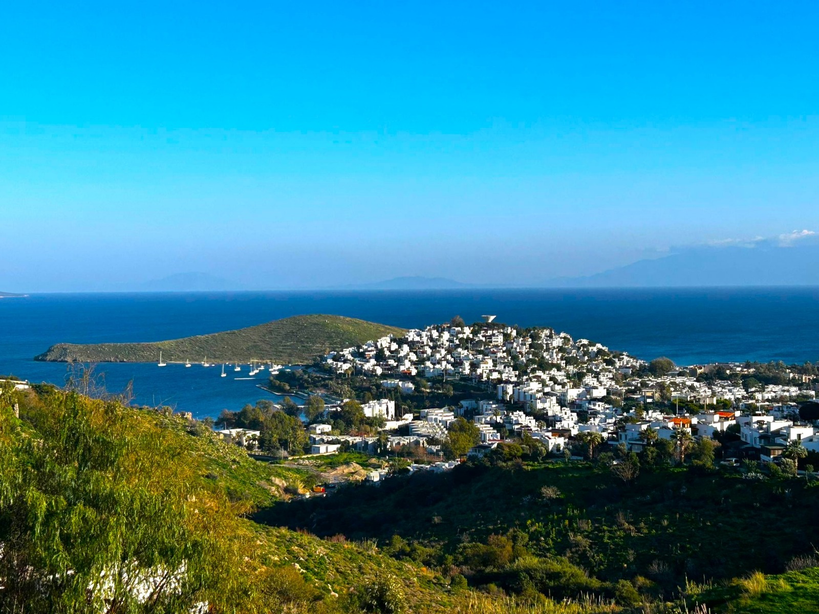 3+1 Duplex for Sale on the Upper Floor in Bankevler Site, Near Migros